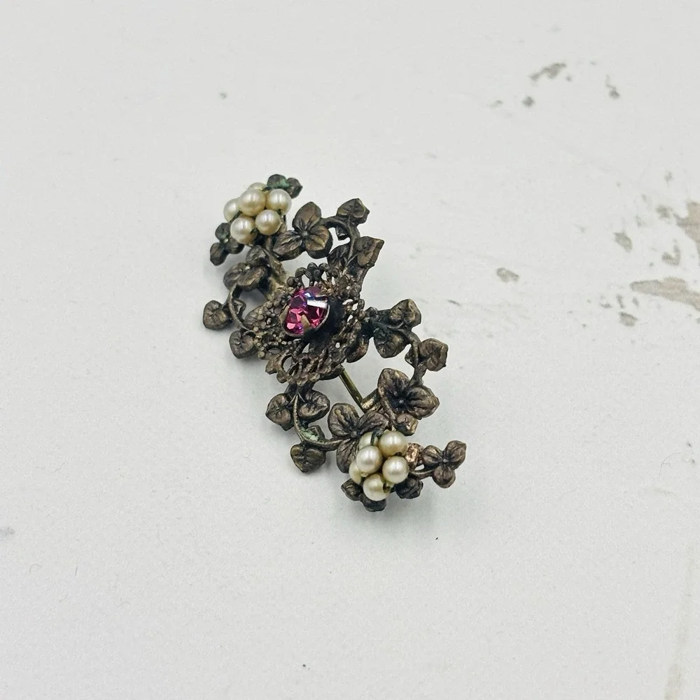 Vintage Mid Century Brass Filigree Brooch Hand Wired Pearls‎ and Pink Rhinestone